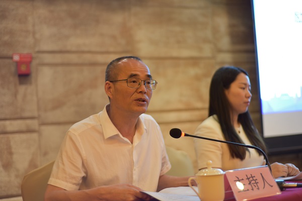 宣讲会 张书记.jpg 宣讲会 张书记.jpg