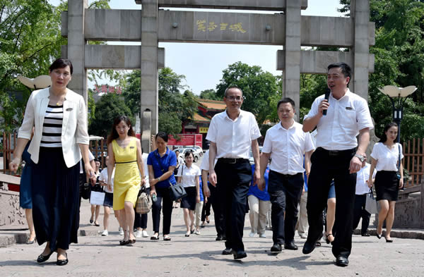 置信考察1  600.jpg 置信考察1  600.jpg
